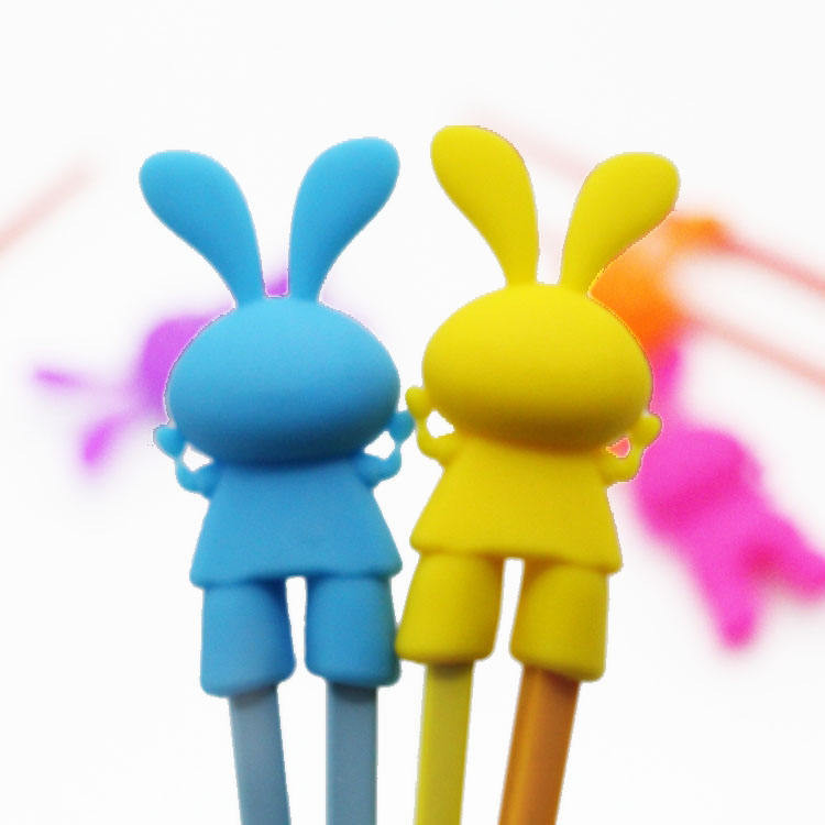 아이 훈련을 위한 만화 토끼 모양의 실리콘 도우미 젓가락 머리